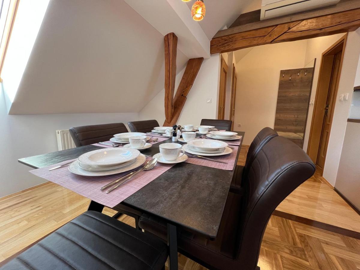 La Luna Rustic Deluxe Apartment With Free Jacuzzi, Bikes & Covered Parking Nasice エクステリア 写真