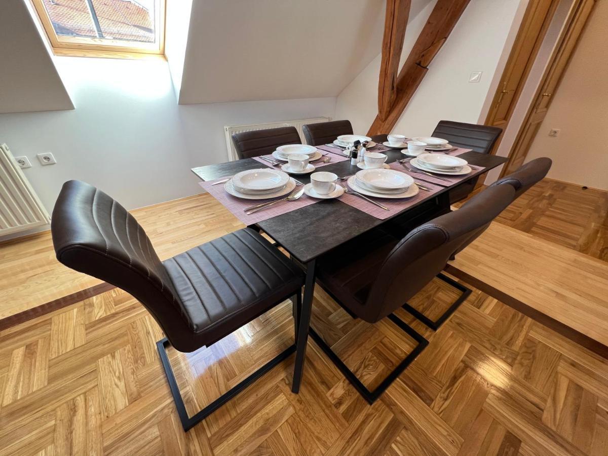 La Luna Rustic Deluxe Apartment With Free Jacuzzi, Bikes & Covered Parking Nasice エクステリア 写真