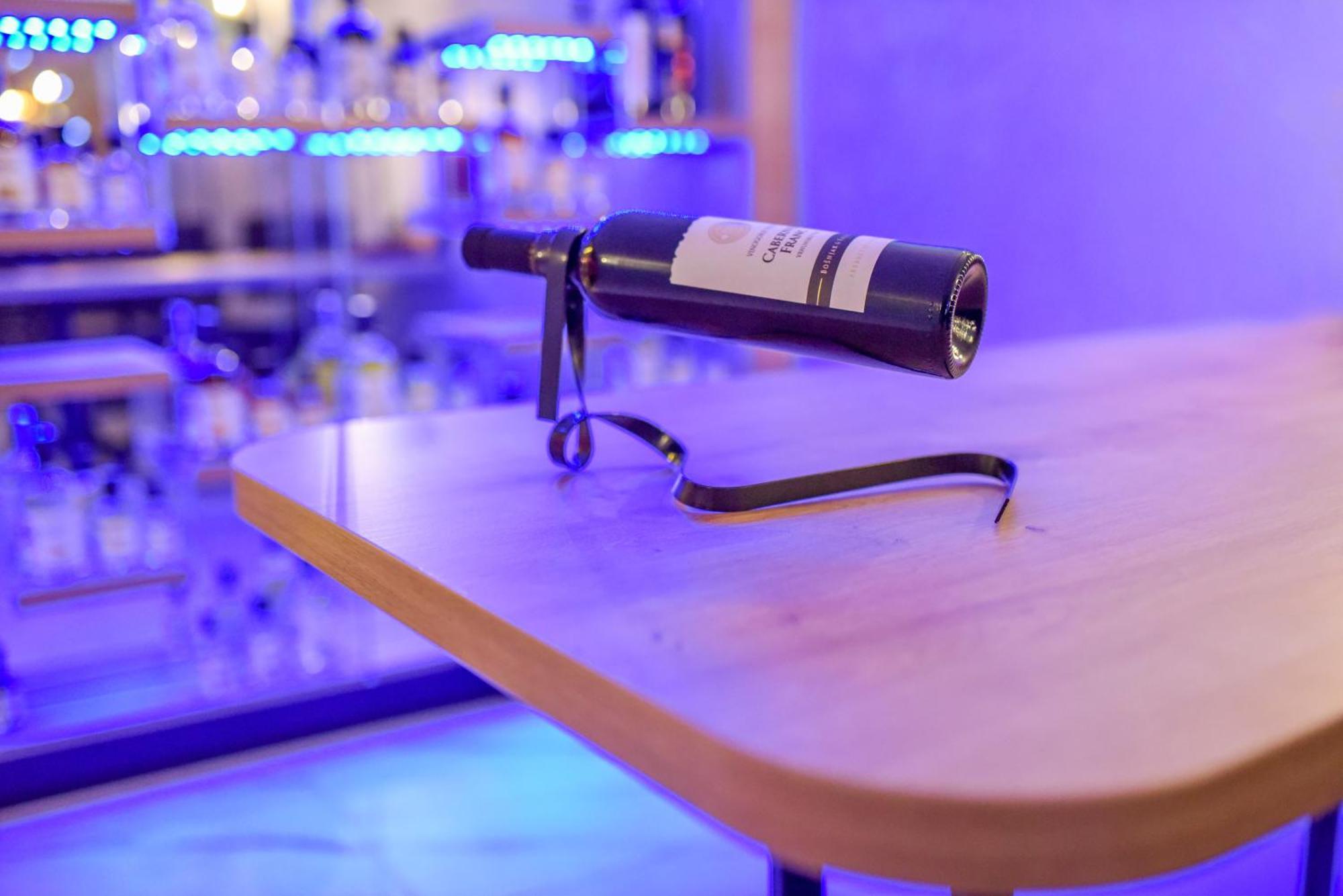 La Luna Rustic Deluxe Apartment With Free Jacuzzi, Bikes & Covered Parking Nasice エクステリア 写真