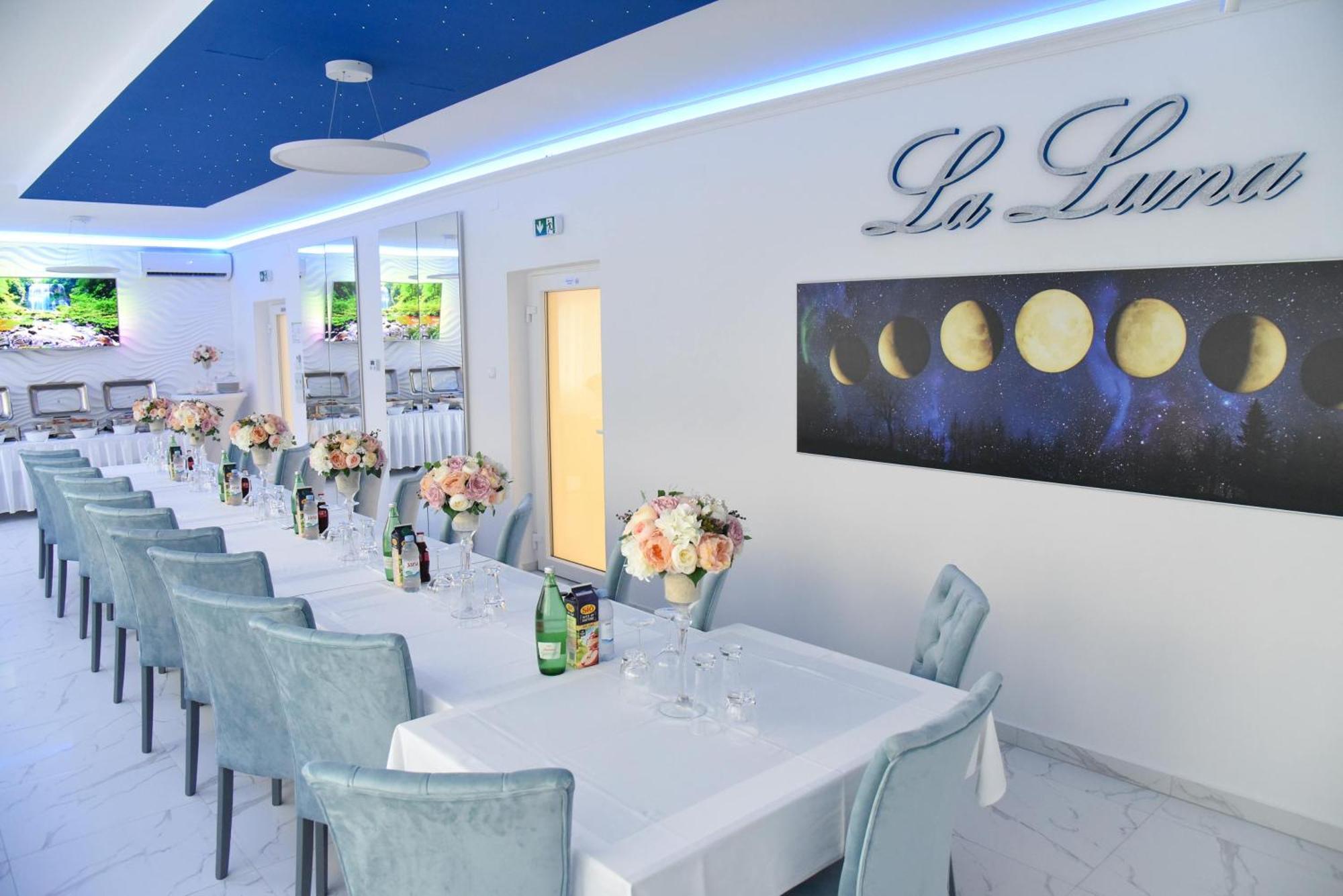 La Luna Rustic Deluxe Apartment With Free Jacuzzi, Bikes & Covered Parking Nasice エクステリア 写真